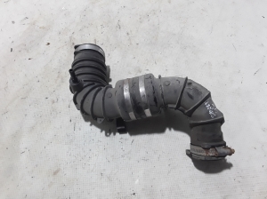  Air intake hose 