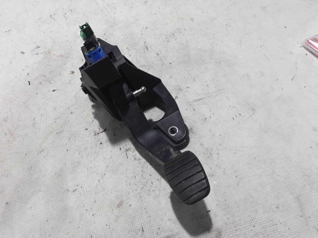 SMART Forfour 2 generation (2015-2023) Clutchpedal 465030341R 21051977