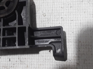  Cooling radiator bracket 