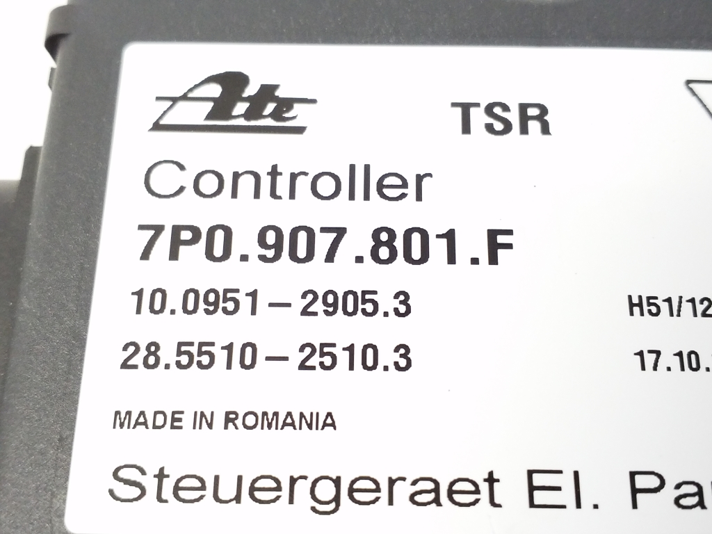 Used Porsche Cayenne Electric handbrake control module 7P0907801F