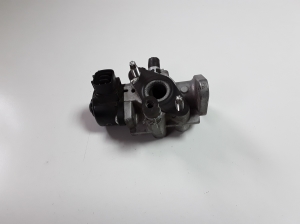  EGR valve 