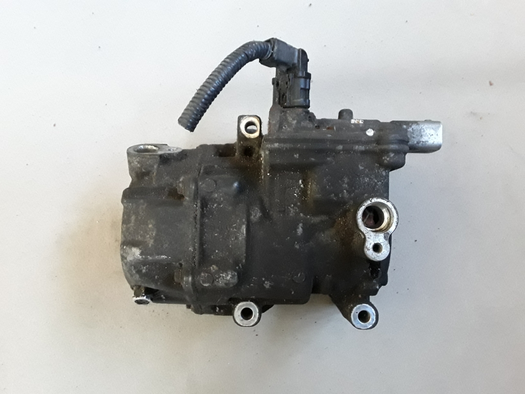 TOYOTA Prius 3 generation (XW30) (2009-2015) Hасос кондиционера 0422000421 27595431