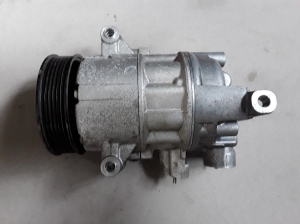  Air conditioner compressor 