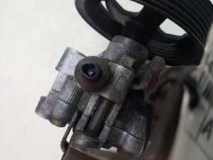  Power steering pump 