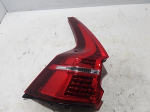  Rear corner lamp 