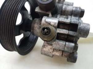  Power steering pump 