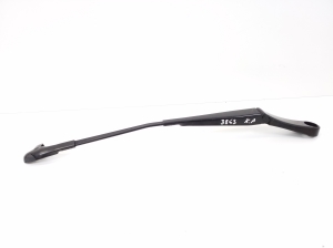  Windshield wiper blade 