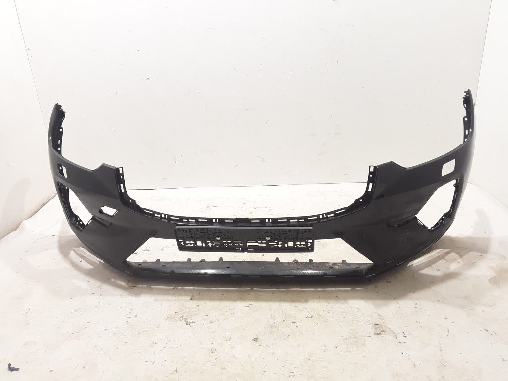 Used VOLVO XC60 Front bumper 32234928