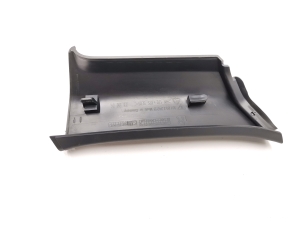 Porsche Taycan 9J1 (2019–2026) Tagumise toe sisekujundus 9J1853242 - 3