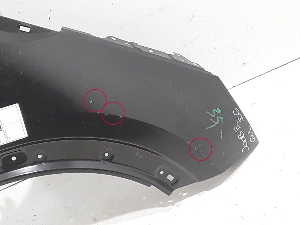 Used Peugeot 2008 Front wing 9825439080