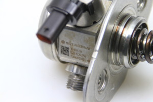 BMW 2 SERIES F22 (2014–2026) Kütusepump 7642466 - 3