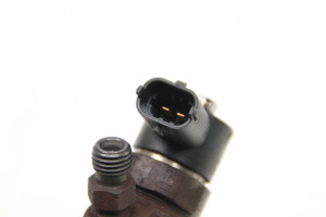  Fuel injector 