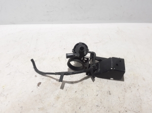 RENAULT Alaskan (2017–2026) Auxiliary water pump 925164GA0A - 2