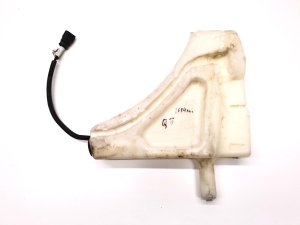 Front washer fluid reservoir - 4L0955453