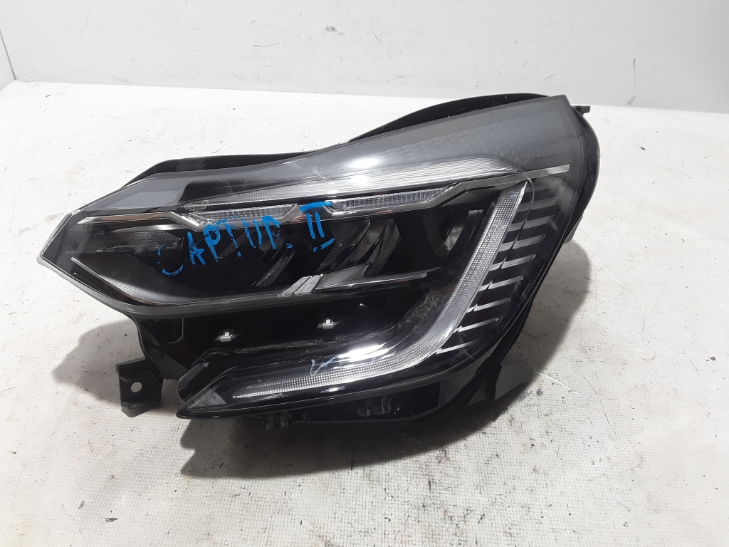 Used Renault Captur Headlights 260600666r