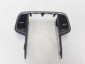 Armatuurlaua ventilatsioonivõred - 682603660R 
