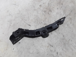   Rear bumper bracket 