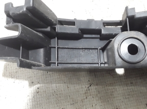  Rear bumper bracket 