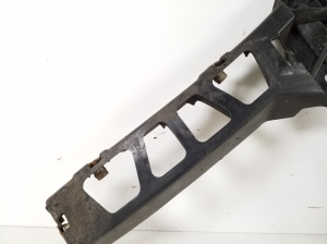  Rear bumper bracket 