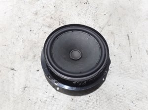   Rear side door speaker 