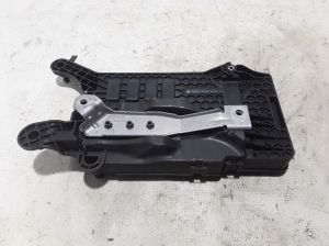 Seat Ibiza KJ1 (2017–2026) Battery holder 2Q0915331 - 2