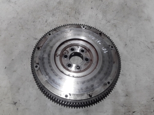  Clutch flywheel 