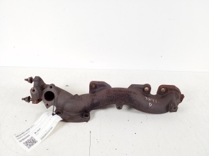   Exhaust manifold 