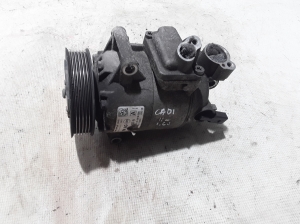   Air conditioner compressor 