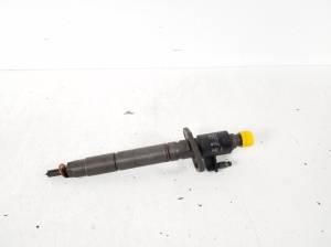  Fuel injector 