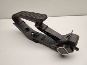  Pedalas akseleratoriaus 