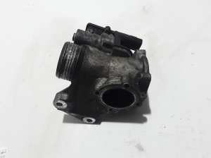  EGR valve 