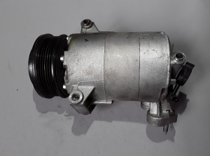  Air conditioner compressor 