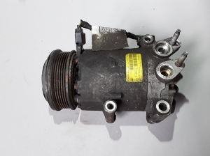   Air conditioner compressor 