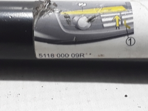 RENAULT Laguna III (2007–2015) Abschleppöse - 2