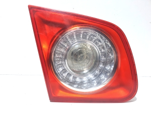 Tail light on trunk lid - 