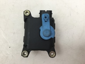 Volkswagen Passat B5 (1997–2005) Stellmotor Heizungsklappe 8D2820511E - 2