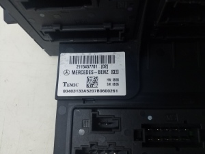 Mercedes Benz E-Class W211 (2002–2009) Kaitsmekarp salongis A2115457701 - 3