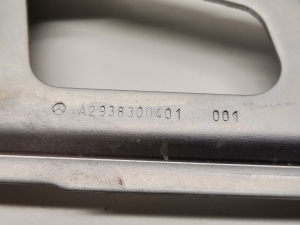 Mercedes Benz EQC N293 (2019–2026) Other bracket A2938300401 - 2