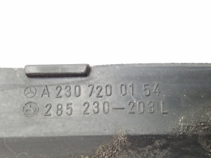 Mercedes Benz SL-Class 230 (2001–2012) Esiukse tihenduskumm A2307200154 - 2