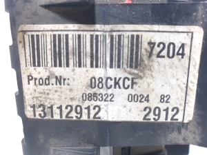 Opel Vectra C (2002–2008) Drošinātāju kaste salonā 13112912 - 2