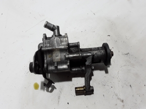 BMW 5 SERIES F11 (2010–2017) Power steering pump 6867159 - 3