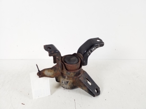 Engine mount - 12305-37160