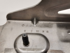 Mercedes Benz EQC N293 (2019–2026) Sonstiger Halter A2935455200 - 2