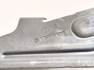 Mercedes Benz EQC N293 (2019–2026) Other bracket A2535450300 - 3