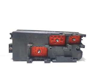 Opel Vectra C (2002–2008) Drošinātāju kaste salonā 13144709 - 2