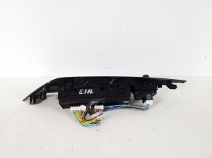NISSAN Leaf I (2010–2017) Front door glass switch 254013NA0B - 4