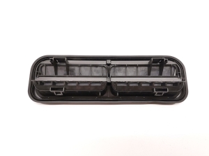 Mercedes Benz EQC N293 (2019–2026) Tagumise poritiiva ventilatsioonivõre - 2