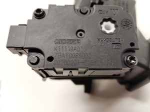 Mercedes Benz EQC N293 (2019–2026) Salongi soojenduse klapi mootor A2938300100 - 4