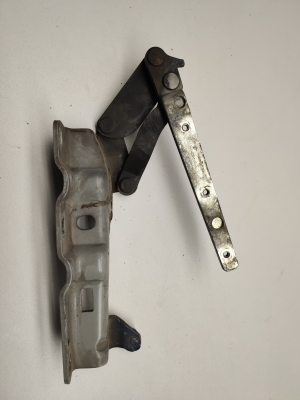 Mercedes Benz CLK-Class 209 (2002–2009) Kapoti hing a2038800428 - 2