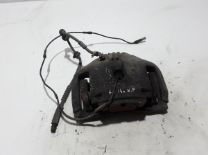   Bremssattel vorne  - 6786817 